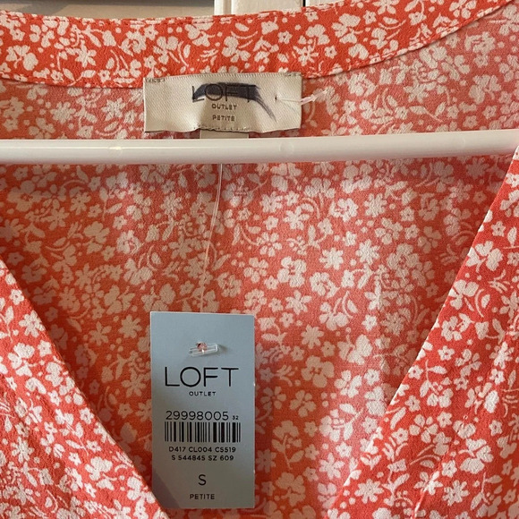 LOFT Outlet NWT Floral Wrap Romper Belt Coral Pink Summer Vacation Small Petite - Picture 2 of 7